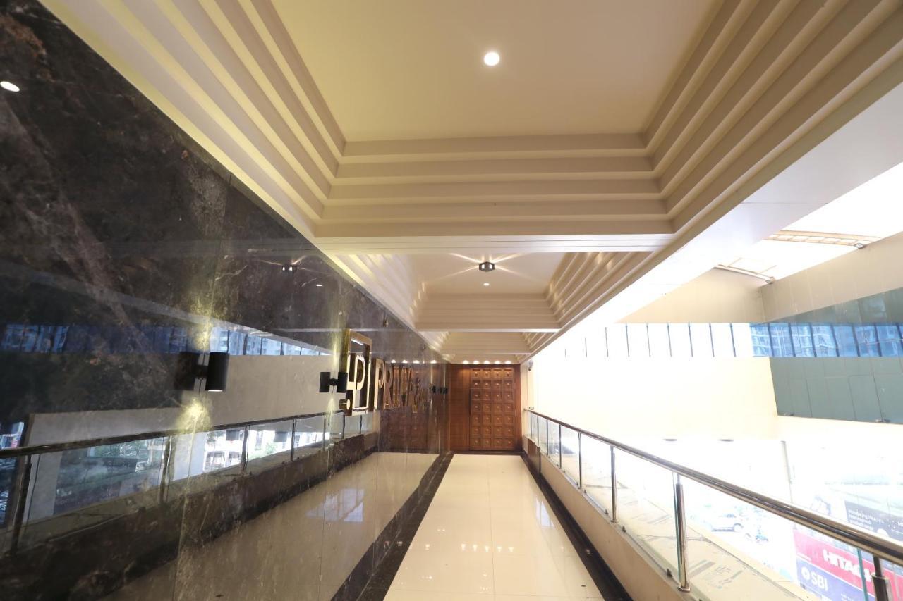 Hotel Privya Rooms And Banquet スーラト エクステリア 写真